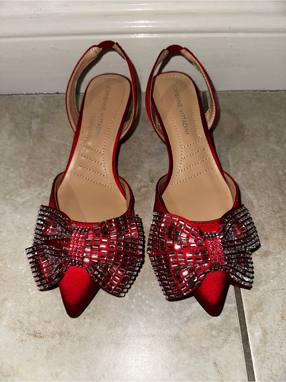 Adrienne Vittadini Red Satin Pointed Toe Slingback Heels with Bow Size: 6